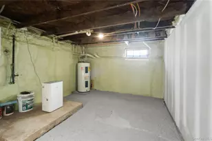 135 Viola St, Wallkill, NY 12589 - Photo 33