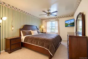41 Maple Wing Dr, Central Islip, NY 11722 - Photo 13