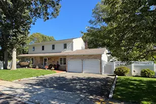 45 Birch St, Lake Grove, NY 11755 - Photo 3