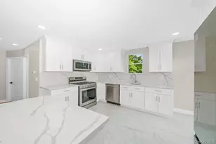61 Parkway Blvd, Wyandanch, NY 11798 - Photo 13