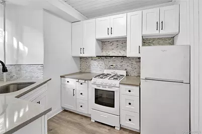 208 Centre Avenue #3K, New Rochelle, NY 10805 - Photo 7