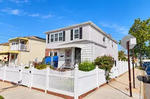 23-34 Ocean Crest Blvd, Far Rockaway, NY 11691 - Photo 33