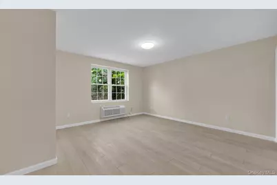 955 E 229th Street, Bronx, NY 10466 - Photo 19
