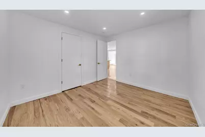 219 E 238th Street, Bronx, NY 10470 - Photo 21