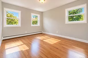 19 Franklin Ave, Brentwood, NY 11717 - Photo 13