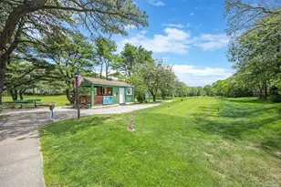 740 Blue Ridge Dr, Medford, NY 11763 - Photo 37