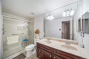 740 Blue Ridge Dr, Medford, NY 11763 - Photo 9