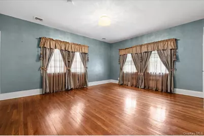 363 Oak Avenue, Cedarhurst, NY 11516 - Photo 13