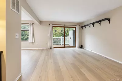 83 Treetop Circle, Nanuet, NY 10954 - Photo 3