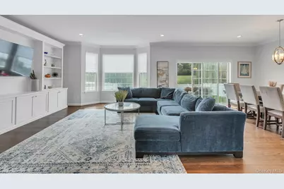 140 Rivendell Court, Melville, NY 11747 - Photo 5