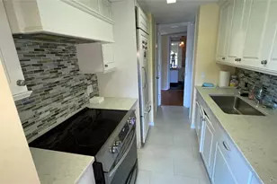 111 Cherry Valley Ave, Garden City, NY 11530 - Photo 11
