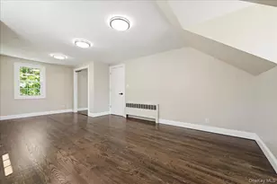 48 Flower St, Hicksville, NY 11801 - Photo 27