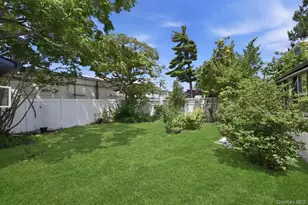 48 Flower St, Hicksville, NY 11801 - Photo 7