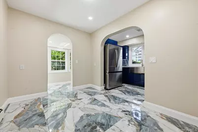 48 Flower Street, Hicksville, NY 11801 - Photo 13