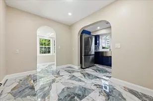 48 Flower St, Hicksville, NY 11801 - Photo 13