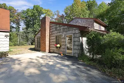 155 Birchwood Drive, Pine Bush, NY 12566 - Photo 47