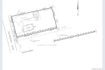 16 Squiretown Road, Hampton Bays, NY 11946 - Photo 17