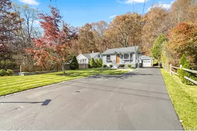 4 Village Drive, Greenwood Lake, NY 10925 - Photo 3