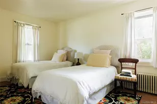 285 Main St, Germantown, NY 12526 - Photo 9