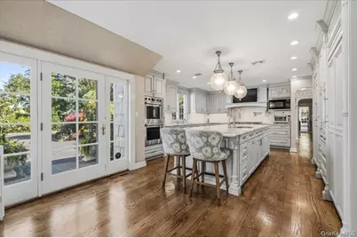 220 Causeway, Lawrence, NY 11559 - Photo 13