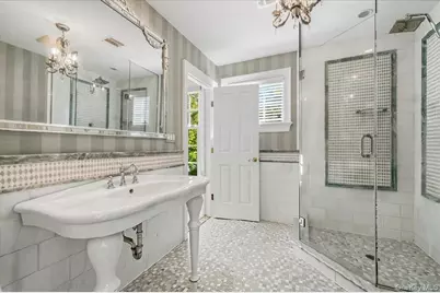 220 Causeway, Lawrence, NY 11559 - Photo 37
