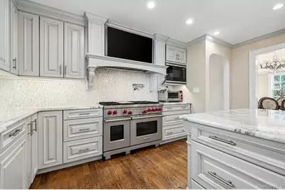 220 Causeway, Lawrence, NY 11559 - Photo 11