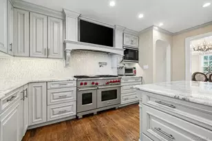 220 Causeway, Lawrence, NY 11559 - Photo 11