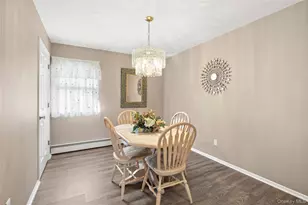 1079 Van Buren Ave, Franklin Square, NY 11010 - Photo 13