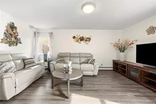 1079 Van Buren Ave, Franklin Square, NY 11010 - Photo 11