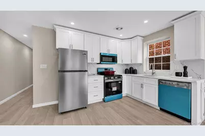 957 E 229th Street, Bronx, NY 10466 - Photo 5