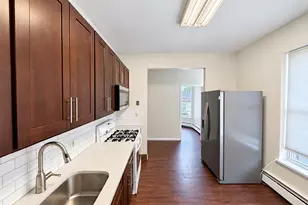 89 Market St, Poughkeepsie, NY 12601 - Photo 3