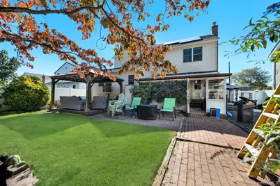 33 Mohawk Drive, North Babylon, NY 11703 - Photo 39