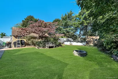 33 Mohawk Drive, North Babylon, NY 11703 - Photo 45