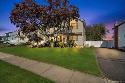 33 Mohawk Drive, North Babylon, NY 11703 - Photo 1