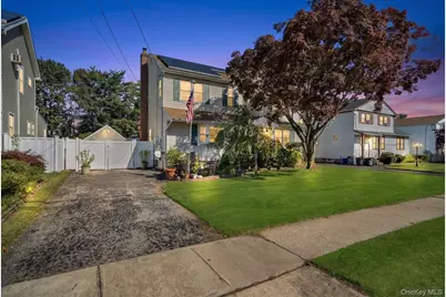 33 Mohawk Drive, North Babylon, NY 11703 - Photo 3