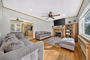 471 Beech St, New Hyde Park, NY 11040 - Photo 3