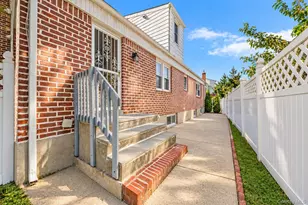 471 Beech St, New Hyde Park, NY 11040 - Photo 25