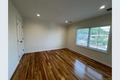 43 Marwood Road N #A- Front, Port Washington, NY 11050 - Photo 17