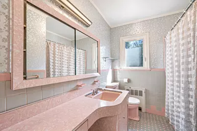 127 Locust Street, Floral Park, NY 11001 - Photo 11