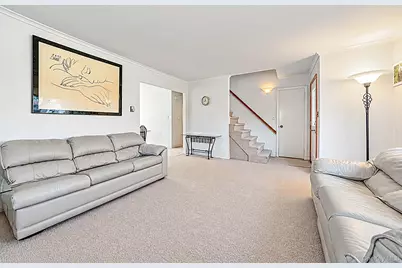 127 Locust Street, Floral Park, NY 11001 - Photo 5