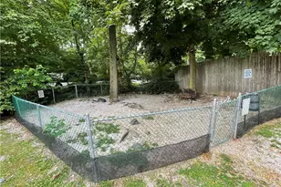 1374 Midland Ave, Yonkers, NY 10708 - Photo 7