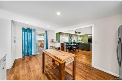 12 Mountain Street, Ronkonkoma, NY 11779 - Photo 11