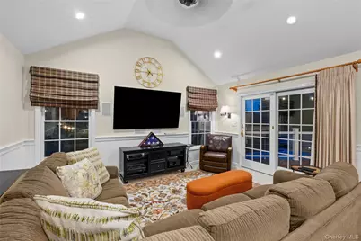 60 Nearwater Avenue, Massapequa, NY 11758 - Photo 17