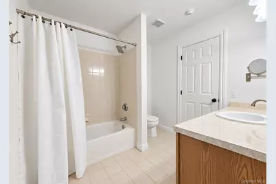 210 Kettles Lane, Medford, NY 11763 - Photo 17