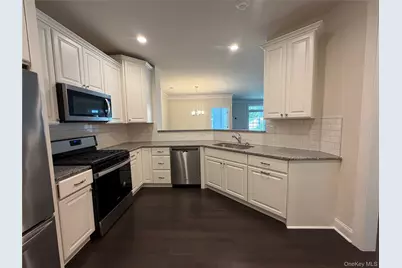 811 Regency Drive #802, Fishkill, NY 12524 - Photo 5
