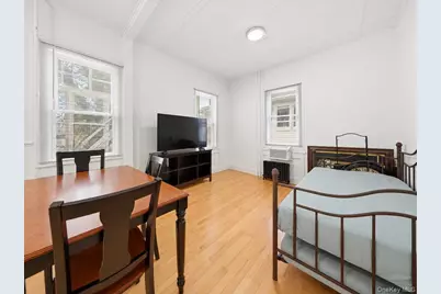 12 Edgewood Avenue, Yonkers, NY 10704 - Photo 7