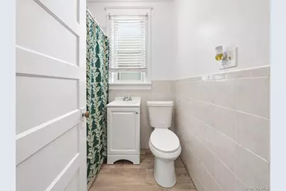 12 Edgewood Avenue, Yonkers, NY 10704 - Photo 19