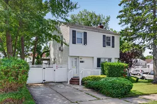 166-04 22nd Ave, Whitestone, NY 11357 - Photo 3
