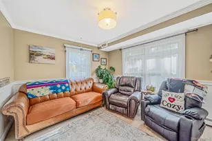 517 Waverly Ave, Patchogue, NY 11772 - Photo 17