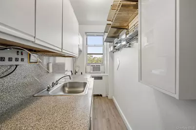 2160 Bronx Park E #5D, Bronx, NY 10462 - Photo 15
